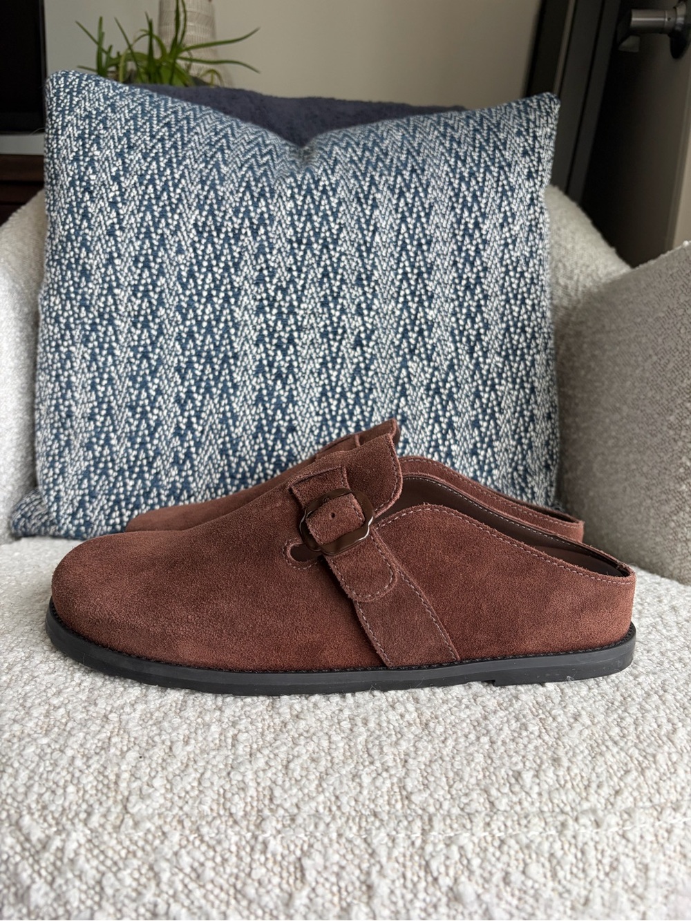 Larroude Suede Mule Clogs with Buckle~ size 8.5 - Picture 2 of 12
